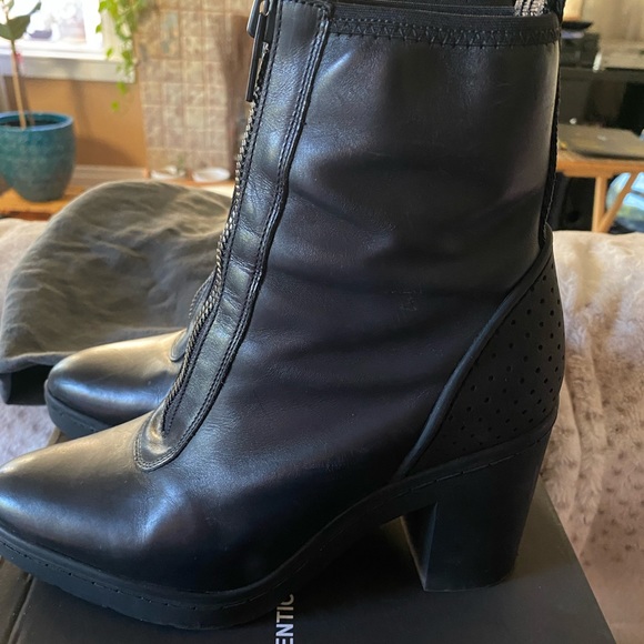 Alexander Wang X HM Zip Booties - Picture 1 of 10